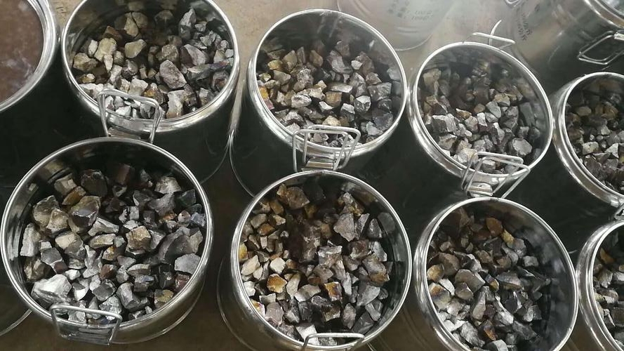 钒价持续弱跌，市场整体信心较差